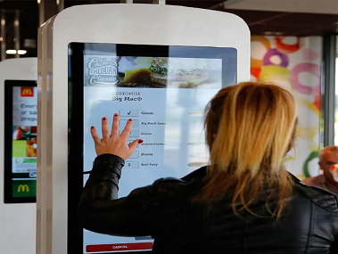 Guide to Integrating Digital Signage with POS Systems for Enhanced Retail Experience